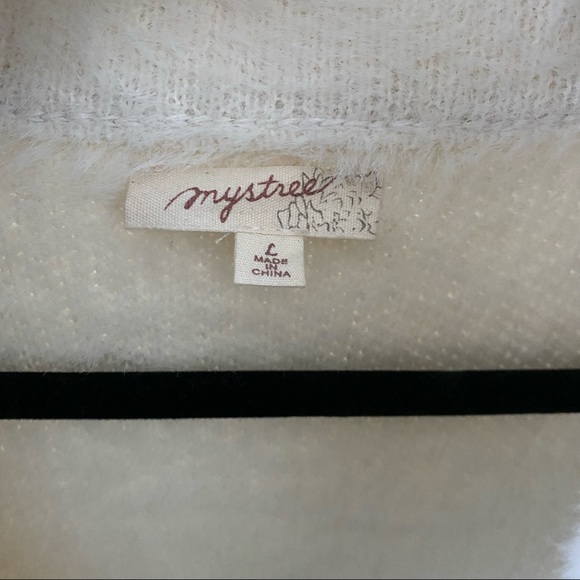 Fuzzy shacket - Picture 5 of 8